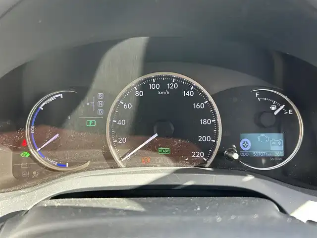 レクサス ＣＴ 200h バージョンC 佐賀県 2015(平27)年 6万km ソニッククォーツ サンルーフ/クルーズコントロール/コーナーセンサー/純正ナビ/・バックカメラ/・フルセグTV/BT/CD/DVD/純正16インチAW/LEDヘッドライト/フォグランプ/オートライト/ETC/革巻きステアリング/パドルシフト/合皮シート/パワーシート/シートメモリ