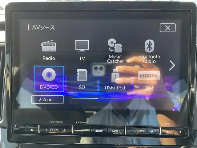 三菱 デリカＤ：５ アーバンギア Pエディション 千葉県 2019(令1)年 7.9万km ウォームホワイトパール ワンオーナー/純正SDナビ/・CD/DVD/MSV/Bluetooth/フルセグ/純正10.1インチフリップダウンモニター/全周囲モニター/両後パワースライドドア/パワーバックドア/運転席パワーシート/前席シートヒーター/衝突軽減ブレーキ/レーンキープアシスト/ブラインドスポットモニター/アダプティブクルーズコントロール/オートマチックハイビーム/左側オートステップ/スマートキー/純正18インチアルミホイール/パドルシフト/純正LEDヘッドライト/フォグランプ/ブレーキオートホールド/本革巻きステアリング/ドアバイザー/サイド＆カーテンエアバッグ/新車時保証書＆取扱説明書