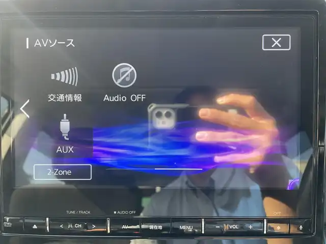 三菱 デリカＤ：５ アーバンギア Pエディション 千葉県 2019(令1)年 7.9万km ウォームホワイトパール ワンオーナー/純正SDナビ/・CD/DVD/MSV/Bluetooth/フルセグ/純正10.1インチフリップダウンモニター/全周囲モニター/両後パワースライドドア/パワーバックドア/運転席パワーシート/前席シートヒーター/衝突軽減ブレーキ/レーンキープアシスト/ブラインドスポットモニター/アダプティブクルーズコントロール/オートマチックハイビーム/左側オートステップ/スマートキー/純正18インチアルミホイール/パドルシフト/純正LEDヘッドライト/フォグランプ/ブレーキオートホールド/本革巻きステアリング/ドアバイザー/サイド＆カーテンエアバッグ/新車時保証書＆取扱説明書