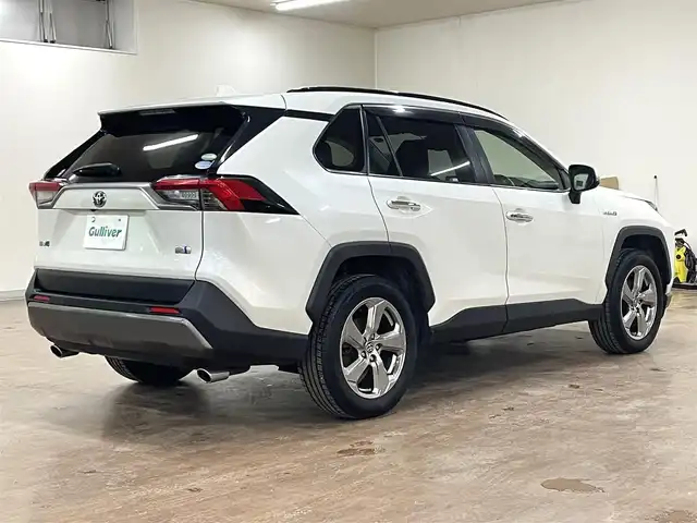 トヨタ ＲＡＶ４ ハイブリッドG 道央・札幌 2020(令2)年 9.5万km ホワイトパールクリスタルシャイン 4WD/ワンオーナー/寒冷地仕様/純正9型ナビ/フルセグTV/CD/DVD/Bluetooth/SD/バックカメラ/黒革/パワーシート（D）/シートメモリ/シートヒーター（D/N）/ステアリングヒーター/セーフティセンス/・衝突軽減ブレーキ/・レーンキープアシスト/・横滑り防止/レーダークルーズコントロール/パワーバックドア/ブラインドスポットモニター/フロントワイパーデアイサー/オートマチックハイビーム/ドライブレコーダー（前方）/スマートキー×2/純正エンジンスターター/AC100V電源/社外17インチAW付スタッドレス積み込み/・225/65/17　BS：2024年製　6mm/保証書/取扱説明書