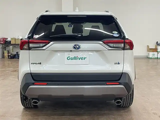 トヨタ ＲＡＶ４ ハイブリッドG 道央・札幌 2020(令2)年 9.5万km ホワイトパールクリスタルシャイン 4WD/ワンオーナー/寒冷地仕様/純正9型ナビ/フルセグTV/CD/DVD/Bluetooth/SD/バックカメラ/黒革/パワーシート（D）/シートメモリ/シートヒーター（D/N）/ステアリングヒーター/セーフティセンス/・衝突軽減ブレーキ/・レーンキープアシスト/・横滑り防止/レーダークルーズコントロール/パワーバックドア/ブラインドスポットモニター/フロントワイパーデアイサー/オートマチックハイビーム/ドライブレコーダー（前方）/スマートキー×2/純正エンジンスターター/AC100V電源/社外17インチAW付スタッドレス積み込み/・225/65/17　BS：2024年製　6mm/保証書/取扱説明書