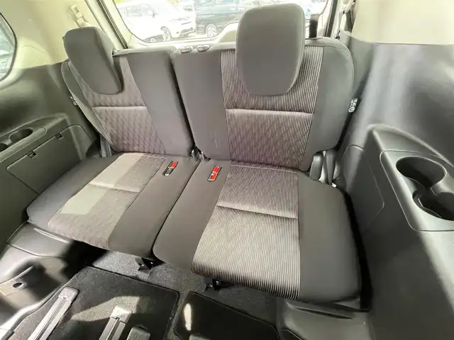 日産 セレナ ハイウェイスター V 大阪府 2020(令2)年 3.9万km ブリリアントホワイトパール プロパイロット/純正８インチナビ　/   フルセグTV/CD/DVD/Bluetooth/USB　/衝突軽減ブレーキ/クリアランスソナー　　/ブラインドスポットモニター　/全方位モニター　/後席モニター　　/両側パワースライドドア　/アイドリングストップ　/前後ドライブレコーダー/純正１６インチアルミホイール　/プッシュスタート/スマートキー　/ＥＴＣ　/ＬＥＤ