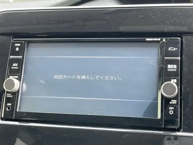 日産 セレナ ハイウェイスター V 大阪府 2020(令2)年 3.9万km ブリリアントホワイトパール プロパイロット/純正８インチナビ　/   フルセグTV/CD/DVD/Bluetooth/USB　/衝突軽減ブレーキ/クリアランスソナー　　/ブラインドスポットモニター　/全方位モニター　/後席モニター　　/両側パワースライドドア　/アイドリングストップ　/前後ドライブレコーダー/純正１６インチアルミホイール　/プッシュスタート/スマートキー　/ＥＴＣ　/ＬＥＤ