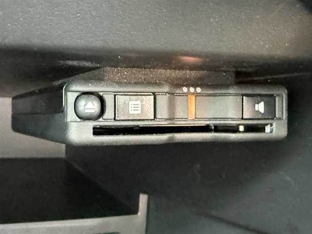 日産 ノート e－パワー B 千葉県 2020(令2)年 2.1万km ブリリアントシルバー 純正ナビ（AM/FM/CD/DVD）/デジタルインナービューモニター/バックカメラ・フロントカメラ/コーナーセンサー/横滑り防止装置/レーンキープアシスト/ETC/前後ドライブレコーダー/LEDヘッドライト/オートライト/オートエアコン