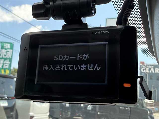 日産 ノート e－パワー B 千葉県 2020(令2)年 2.1万km ブリリアントシルバー 純正ナビ（AM/FM/CD/DVD）/デジタルインナービューモニター/バックカメラ・フロントカメラ/コーナーセンサー/横滑り防止装置/レーンキープアシスト/ETC/前後ドライブレコーダー/LEDヘッドライト/オートライト/オートエアコン