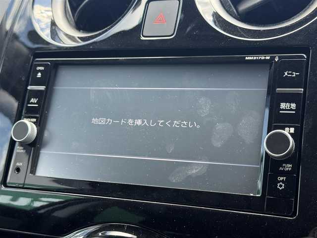 日産 ノート e－パワー B 千葉県 2020(令2)年 2.1万km ブリリアントシルバー 純正ナビ（AM/FM/CD/DVD）/デジタルインナービューモニター/バックカメラ・フロントカメラ/コーナーセンサー/横滑り防止装置/レーンキープアシスト/ETC/前後ドライブレコーダー/LEDヘッドライト/オートライト/オートエアコン