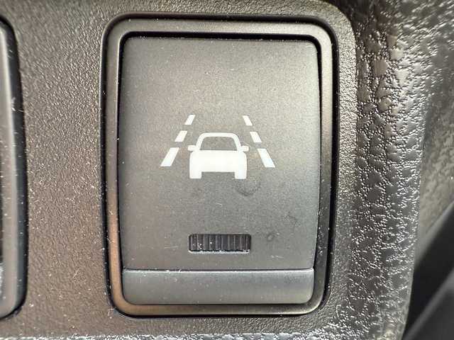 日産 ノート e－パワー B 千葉県 2020(令2)年 2.1万km ブリリアントシルバー 純正ナビ（AM/FM/CD/DVD）/デジタルインナービューモニター/バックカメラ・フロントカメラ/コーナーセンサー/横滑り防止装置/レーンキープアシスト/ETC/前後ドライブレコーダー/LEDヘッドライト/オートライト/オートエアコン