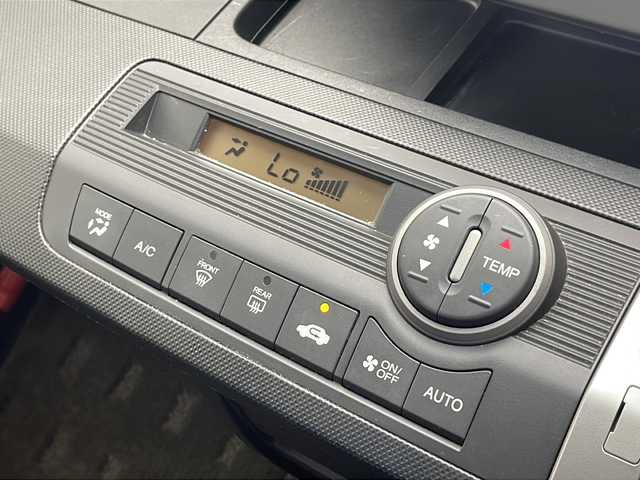 ホンダ フリード G ジャストセレクション 千葉県 2013(平25)年 5.4万km プレミアムブラキッシュパール クルーズコントロール/横滑り防止装置/社外7インチSDナビ（CN-S310D）/　（Bluetooth/CD/DVD/フルセグTV）/純正ETC/3列シート/両側パワースライドドア/純正フロアマット/パワーステアリング/オートライト/キセノンヘッドライト