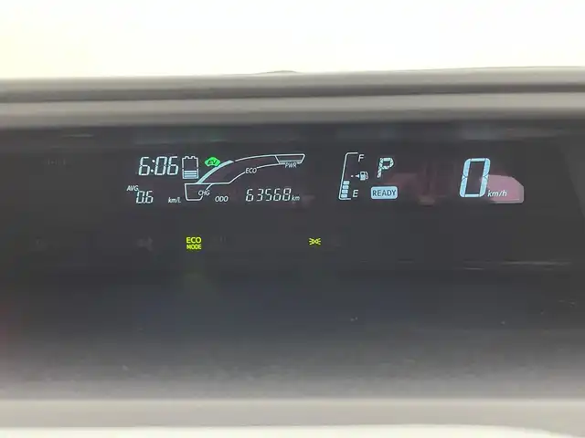 トヨタ アクア S 大分県 2014(平26)年 6.4万km グレーメタリック 社外ナビ　CN-R300WD/(CD/DVD/SD/フルセグ)/バックカメラ/ＥＴＣ/プッシュスタート/スマートキー×２/電動格納ウィンカーミラー/車両接近お知らせ機能/ヘッドライトレベライザー/ドアバイザー/ＬＥＤヘッドライト/純正フロアマット