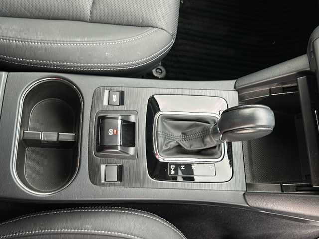 スバル レガシィ Ｂ４ リミテッド 香川県 2015(平27)年 2万km クリスタルホワイトP 純正ナビ/フルセグテレビ/CD／DVD再生機能/サンルーフ/ドライブレコーダー/シートヒーター/前後コーナーセンサー/アイドリングストップ/レーダー探知機/メモリーシート/ETC/スペアキー