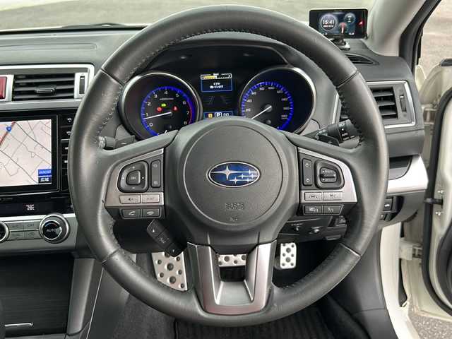 スバル レガシィ Ｂ４ リミテッド 香川県 2015(平27)年 2万km クリスタルホワイトP 純正ナビ/フルセグテレビ/CD／DVD再生機能/サンルーフ/ドライブレコーダー/シートヒーター/前後コーナーセンサー/アイドリングストップ/レーダー探知機/メモリーシート/ETC/スペアキー