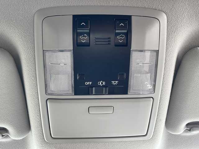 トヨタ ランドクルーザー プラド TX 道北・旭川 2018(平30)年 6.2万km ブラック /４WD//禁煙車//TRDエアロ//社外１７インチアルミホイール//サンルーフ//純正ナビ/SD/BT/フルセグ/CD/DVD//バックカメラ//セーフティセンス//LDA/PCS/ACC/クリアランスソナー//オートライト//オートマチックハイビーム//リアフォグランプ//ルーフレール//ETC//ステアリングスイッチ//ドアバイザー//トノカバー//オートエアコン//純正フロアマット//オートリトラミラー