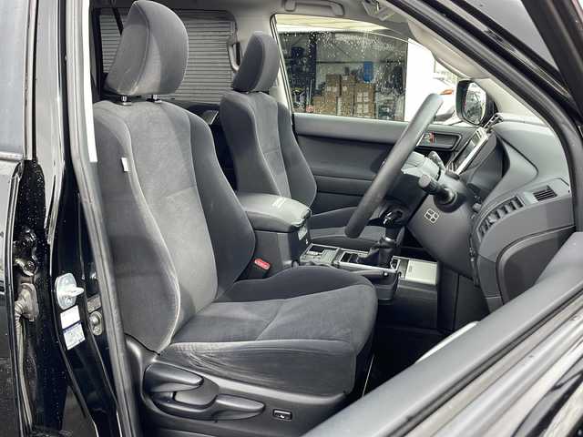 トヨタ ランドクルーザー プラド TX 道北・旭川 2018(平30)年 6.2万km ブラック /４WD//禁煙車//TRDエアロ//社外１７インチアルミホイール//サンルーフ//純正ナビ/SD/BT/フルセグ/CD/DVD//バックカメラ//セーフティセンス//LDA/PCS/ACC/クリアランスソナー//オートライト//オートマチックハイビーム//リアフォグランプ//ルーフレール//ETC//ステアリングスイッチ//ドアバイザー//トノカバー//オートエアコン//純正フロアマット//オートリトラミラー