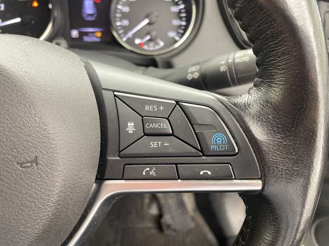 日産 エクストレイル 20Xi 群馬県 2018(平30)年 7.7万km ブリリアントホワイトパール 純正９型ナビ　フルセグＴＶ　全周囲カメラ　アダプティブクルーズコントロール　電動リアゲート　ステアリングスイッチ　デジタルインナーミラー　プッシュスタート　スマートキー　ＬＥＤオートライト　禁煙車