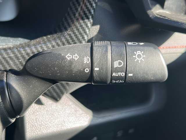 トヨタ ＲＡＶ４ アドベンチャー オフロードPKGⅡ 大阪府 2023(令5)年 5万km Ｌグリーン ワンオーナー/純正10.5インチディスプレイオーディオ/BTオーディオ/フルセグテレビ/全方位カメラ/D席パワーシート/前席シートヒーター/前席エアシート/デジタルインナーミラー/電動パーキングブレーキ/オートホールド/パワーバックドア/LEDヘッドライト/オートライト/純正18インチAW/純正ラバーマット/レーダークルーズコントロール/スマートキープッシュスタート/スペアキー