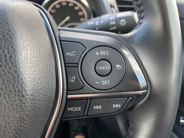 トヨタ カムリ WSレザーパッケージ 神奈川県 2020(令2)年 3.2万km プラチナホワイトパールマイカ 純正ナビ/Bluetooth/CD/DVD/ETC2.0/ドライブレコーダー/サンルーフ/クルーズコントロール/パドルシフト/前席シートヒーター/前席パワーシート/ヘッドアップディスプレイ/純正フロアマット/純正アルミホイール/レーンキープアシスト/コーナーセンサー/オートライト/オートマチックハイビーム