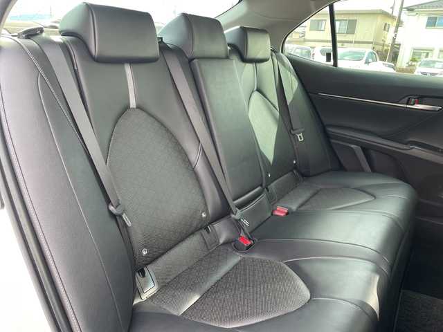 トヨタ カムリ WSレザーパッケージ 神奈川県 2020(令2)年 3.2万km プラチナホワイトパールマイカ 純正ナビ/Bluetooth/CD/DVD/ETC2.0/ドライブレコーダー/サンルーフ/クルーズコントロール/パドルシフト/前席シートヒーター/前席パワーシート/ヘッドアップディスプレイ/純正フロアマット/純正アルミホイール/レーンキープアシスト/コーナーセンサー/オートライト/オートマチックハイビーム