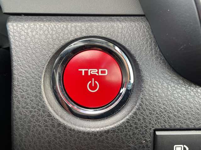 トヨタ カムリ WSレザーパッケージ 神奈川県 2020(令2)年 3.2万km プラチナホワイトパールマイカ 純正ナビ/Bluetooth/CD/DVD/ETC2.0/ドライブレコーダー/サンルーフ/クルーズコントロール/パドルシフト/前席シートヒーター/前席パワーシート/ヘッドアップディスプレイ/純正フロアマット/純正アルミホイール/レーンキープアシスト/コーナーセンサー/オートライト/オートマチックハイビーム