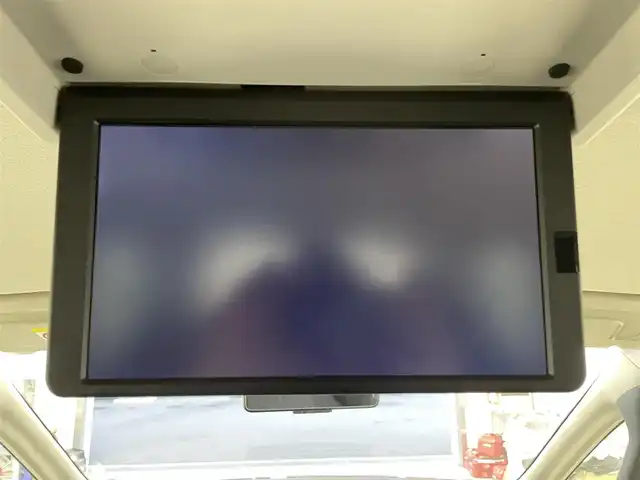 日産 セレナ e－パワー ハイウェイスター V 滋賀県 2022(令4)年 6.2万km ダイヤモンドブラック 純正9インチナビ/・Bluetooth/フルセグTV/CD/DVD/フリップダウンモニター/両側パワースライドドア/追従クルーズコントロール/全方位カメラ/シートヒーター/ステアリングヒーター/ステアリングリモコン/オートライト/オートハイビーム/LEDヘッドライト/オートブレーキホールド/プッシュスタート/純正前後ドライブレコーダー/ETC2.0/スマートキー