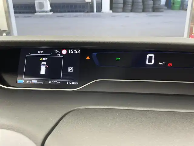 日産 セレナ e－パワー ハイウェイスター V 滋賀県 2022(令4)年 6.2万km ダイヤモンドブラック 純正9インチナビ/・Bluetooth/フルセグTV/CD/DVD/フリップダウンモニター/両側パワースライドドア/追従クルーズコントロール/全方位カメラ/シートヒーター/ステアリングヒーター/ステアリングリモコン/オートライト/オートハイビーム/LEDヘッドライト/オートブレーキホールド/プッシュスタート/純正前後ドライブレコーダー/ETC2.0/スマートキー