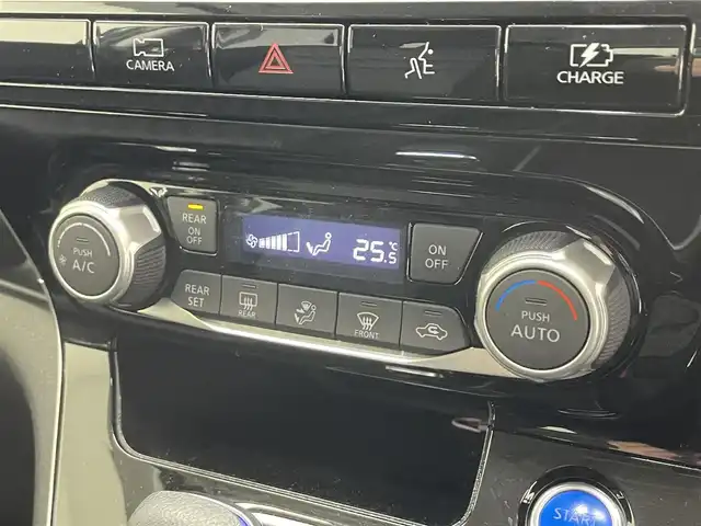 日産 セレナ e－パワー ハイウェイスター V 滋賀県 2022(令4)年 6.2万km ダイヤモンドブラック 純正9インチナビ/・Bluetooth/フルセグTV/CD/DVD/フリップダウンモニター/両側パワースライドドア/追従クルーズコントロール/全方位カメラ/シートヒーター/ステアリングヒーター/ステアリングリモコン/オートライト/オートハイビーム/LEDヘッドライト/オートブレーキホールド/プッシュスタート/純正前後ドライブレコーダー/ETC2.0/スマートキー