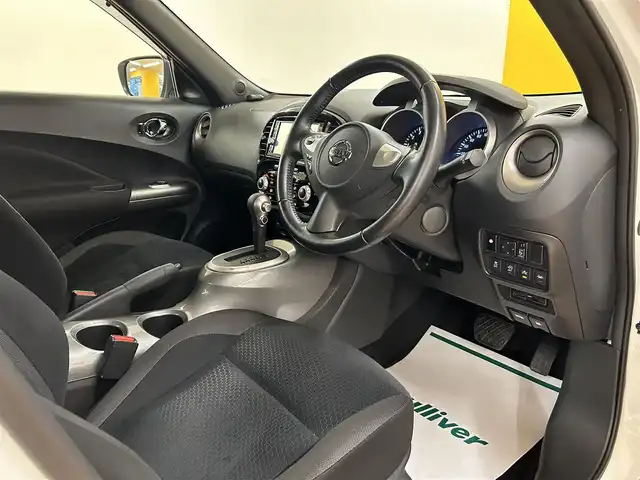 日産 ジューク 15RX Vセレ スタイル ニスモ 群馬県 2019(令1)年 2.7万km ブリリアントホワイトパール エマージェンシーブレーキ/純正フルエアロ/純正SDナビ/　　CD/DVD/BT/フルセグ/アラウンドビューモニター/LEDオートライト/純正17インチAW/ドライブレコーダー/レーンアシスト/オートリトラクタブルミラー/アイドリングストップ/横滑り防止装置/スマートキー/ビルトインETC