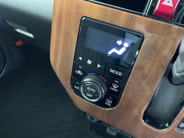 トヨタ タンク カスタムG－T 福井県 2018(平30)年 4.7万km ブラックマイカメタリック 純正9インチナビ/（CD/DVD/フルセグ/Bluetooth）/バックカメラ/横滑り防止システム/両側パワースライドドア/ビルトインETC/前方ドライブレコーダー/純正アルミホイール着用/オートLEDヘッドライト/ETC2.0/スマートキー/スペアキー/ドアバイザー/衝突軽減ブレーキ