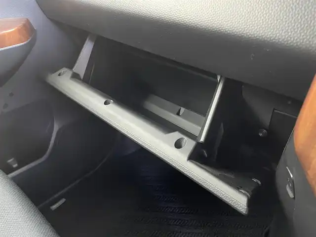 トヨタ タンク カスタムG－T 福井県 2018(平30)年 4.7万km ブラックマイカメタリック 純正9インチナビ/（CD/DVD/フルセグ/Bluetooth）/バックカメラ/横滑り防止システム/両側パワースライドドア/ビルトインETC/前方ドライブレコーダー/純正アルミホイール着用/オートLEDヘッドライト/ETC2.0/スマートキー/スペアキー/ドアバイザー/衝突軽減ブレーキ