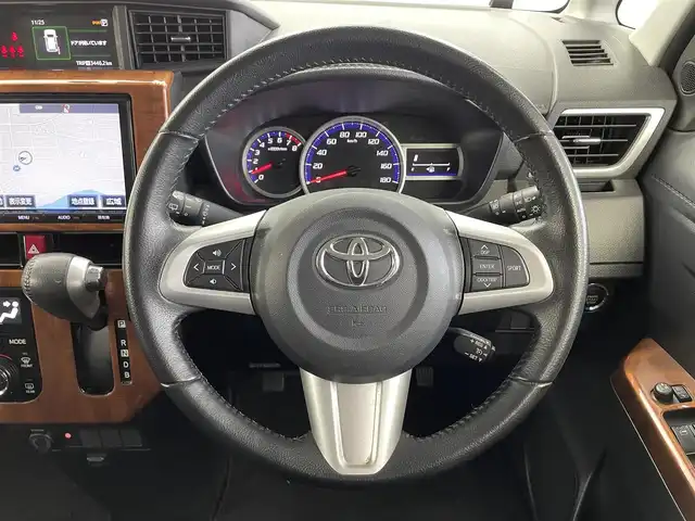 トヨタ タンク カスタムG－T 福井県 2018(平30)年 4.7万km ブラックマイカメタリック 純正9インチナビ/（CD/DVD/フルセグ/Bluetooth）/バックカメラ/横滑り防止システム/両側パワースライドドア/ビルトインETC/前方ドライブレコーダー/純正アルミホイール着用/オートLEDヘッドライト/ETC2.0/スマートキー/スペアキー/ドアバイザー/衝突軽減ブレーキ