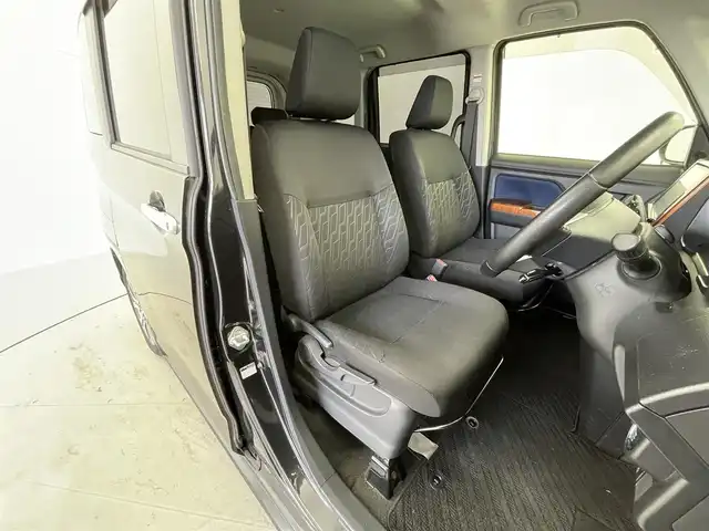 トヨタ タンク カスタムG－T 福井県 2018(平30)年 4.7万km ブラックマイカメタリック 純正9インチナビ/（CD/DVD/フルセグ/Bluetooth）/バックカメラ/横滑り防止システム/両側パワースライドドア/ビルトインETC/前方ドライブレコーダー/純正アルミホイール着用/オートLEDヘッドライト/ETC2.0/スマートキー/スペアキー/ドアバイザー/衝突軽減ブレーキ