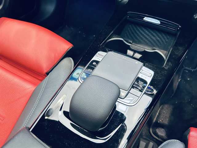 メルセデス・ベンツ ＣＬＡ２００ｄ AMGライン 大阪府 2019(令1)年 3.3万km マウンテングレー AMGレザーエクスクルーシブP/アドバンスドP/ワンオーナー/レーダーセーフティ/サンルーフ/HUD/赤黒革/メモリ付きパワーシート/シートヒーター/純正ナビ/TV/360度カメラ/ACC/ブラインドスポット/純正18インチAW/LEDヘッドライト/アンビエントライト/ワイヤレス充電