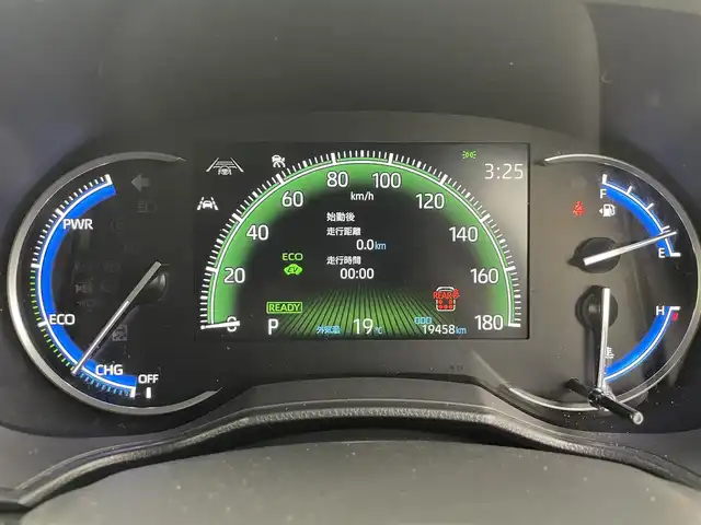 トヨタ ノア ハイブリッド S－Z 富山県 2023(令5)年 2万km ホワイトパールクリスタルシャイン 純正10.5型ディスプレイオーディオ/（AM/FM/BT/DVD/USB/HDMI/フルセグ）/バックカメラ/ETC/ハーフレザーシート/シートヒーター/両側パワースライドドア/衝突被害軽減システム/レーダークルーズコントロール/レーンキープアシスト/コーナーセンサー/横滑り防止装置/アイドリングストップ/純正アルミホイール/オートLEDライト/オートマチックハイビーム/オートホールド付電子パーキング/革巻きステアリング/ステアリングスイッチ/スマートキー/スペアキー