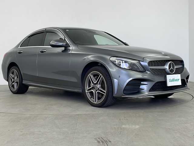 メルセデス・ベンツ Ｃ２００ アバンギャルド AMGライン 鹿児島県 2019(平31)年 3万km セレナイトグレー 純正ナビ/（BT/フルセグ）/Burmesterサラウンドサウンドシステム/レーダーセーフティパッケージ/・クルーズコントロール/・ブラインドスポットモニター/・レーンキープアシスト/・ステアリングアシスト/パフュームアトマイザー/レッドレザーシート/パワーシート/エアサスペンション/アンビエントライト/ヘッドアップディスプレイ