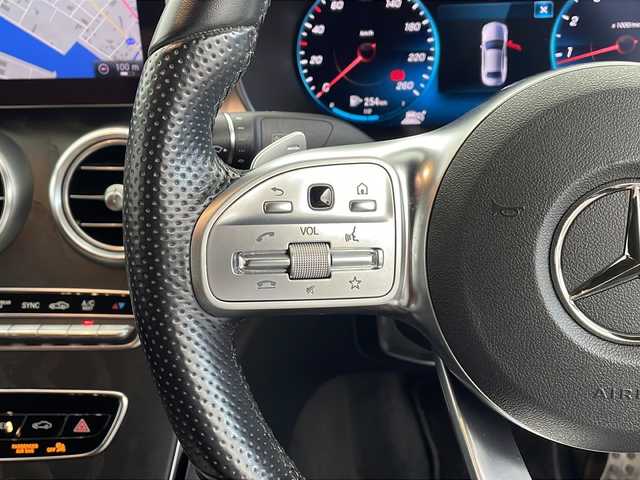 メルセデス・ベンツ Ｃ２００ アバンギャルド AMGライン 鹿児島県 2019(平31)年 3万km セレナイトグレー 純正ナビ/（BT/フルセグ）/Burmesterサラウンドサウンドシステム/レーダーセーフティパッケージ/・クルーズコントロール/・ブラインドスポットモニター/・レーンキープアシスト/・ステアリングアシスト/パフュームアトマイザー/レッドレザーシート/パワーシート/エアサスペンション/アンビエントライト/ヘッドアップディスプレイ