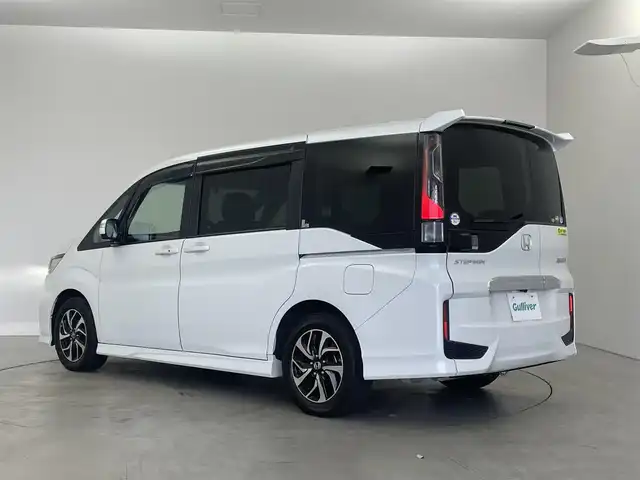 ホンダ ステップワゴン スパーダ ホンダセンシング 埼玉県 2020(令2)年 3万km プラチナホワイトパール 純正１０インチナビ　フリップダウンモニター　バックカメラ　ビルトインＥＴＣ２．０　両側パワースライドドア　　レーダークルーズコントロール　パドルシフト　ドラレコ　純正アルミ　ＬＥＤライト　地デジフルセグTV スマートキー　オートライト