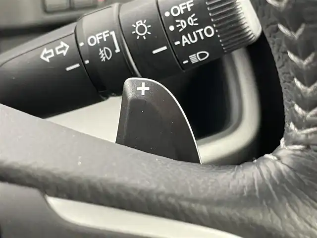 ホンダ ステップワゴン スパーダ ホンダセンシング 埼玉県 2020(令2)年 3万km プラチナホワイトパール 純正１０インチナビ　フリップダウンモニター　バックカメラ　ビルトインＥＴＣ２．０　両側パワースライドドア　　レーダークルーズコントロール　パドルシフト　ドラレコ　純正アルミ　ＬＥＤライト　地デジフルセグTV スマートキー　オートライト