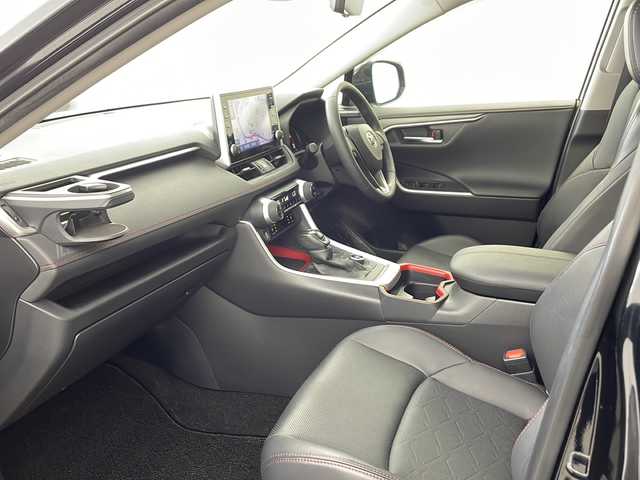 トヨタ ＲＡＶ４ アドベンチャー オフロードPKG 兵庫県 2021(令3)年 6.9万km アティチュードブラックマイカ ・純正9インチディスプレイナビ&TV&USB&BT&Miracast/・バックカメラ/・ETC2.0/・トヨタセーフティセンス/・プリクラッシュセーフティ/・ブラインドスポットモニター/・レーントレーシングアシスト/・リヤクロストラフィックアラート/・パーキングサポートブレーキ/・ロードサインアシスト/・クリアランスソナー/・オートハイビーム/・レーダークルーズコントロール/・オートライト/・パワーバックドア/・合皮シート/・運転席パワーシート/・運転席・助手席シートヒーター/・運転席・助手席エアシート/・シートベンチレーション/・ステアリングヒーター/・電子パーキング/・オートホールド/・デジタルインナーミラー/・LEDライト/・フォグライト/・横滑り防止装置/・スマートキー/・スペアキー/・プッシュスタート/・保証書/・取扱説明書