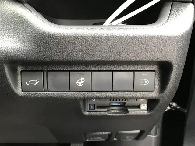 トヨタ ＲＡＶ４ アドベンチャー オフロードPKG 鳥取県 2021(令3)年 6.9万km アティチュードブラックマイカ ４・W・D/純正9インチディスプレイナビ&TV&USB&BT&Miracast/バックカメラ/ETC2.0/トヨタセーフティセンス/プリクラッシュセーフティ/ブラインドスポットモニター/レーントレーシングアシスト/リヤクロストラフィックアラート/パーキングサポートブレーキ/ロードサインアシスト/クリアランスソナー/オートハイビーム/レーダークルーズコントロール/オートライト/パワーバックドア/合皮シート/運転席パワーシート/運転席・助手席シートヒーター/運転席・助手席エアシート/シートベンチレーション/ステアリングヒーター/電子パーキング/オートホールド/デジタルインナーミラー/LEDライト/フォグライト/純正18インチアルミホイール/横滑り防止装置/スマートキー/スペアキー/プッシュスタート/保証書/取扱説明書