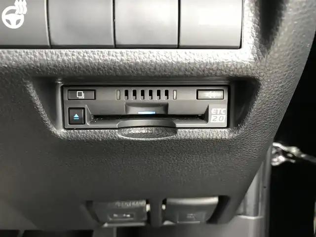 トヨタ ＲＡＶ４ アドベンチャー オフロードPKG 鳥取県 2021(令3)年 6.9万km アティチュードブラックマイカ ４・W・D/純正9インチディスプレイナビ&TV&USB&BT&Miracast/バックカメラ/ETC2.0/トヨタセーフティセンス/プリクラッシュセーフティ/ブラインドスポットモニター/レーントレーシングアシスト/リヤクロストラフィックアラート/パーキングサポートブレーキ/ロードサインアシスト/クリアランスソナー/オートハイビーム/レーダークルーズコントロール/オートライト/パワーバックドア/合皮シート/運転席パワーシート/運転席・助手席シートヒーター/運転席・助手席エアシート/シートベンチレーション/ステアリングヒーター/電子パーキング/オートホールド/デジタルインナーミラー/LEDライト/フォグライト/純正18インチアルミホイール/横滑り防止装置/スマートキー/スペアキー/プッシュスタート/保証書/取扱説明書