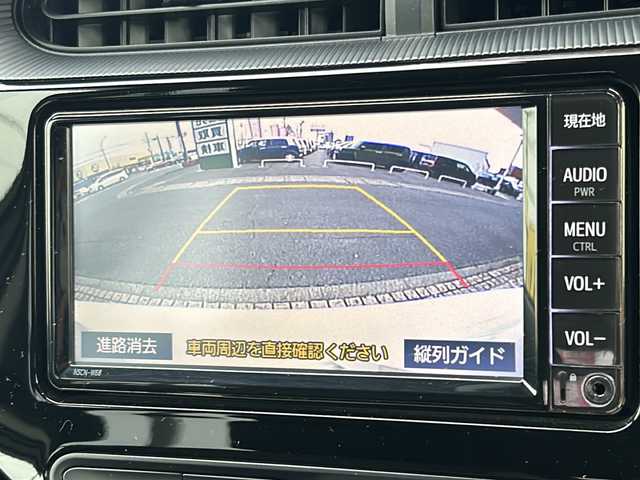 トヨタ アクア G ブラックソフトレザーセレ 静岡県 2019(平31)年 3.9万km ホワイトパールクリスタルシャイン 純正ナビ/・バックカメラ/・Bluetooth/・CD/・フルセグTV/・SD/・ステアリングスイッチ/主要装備/・プッシュスタート/・ETC車載器/・衝突被害軽減システム/・レーンキープアシスト/・オートマチックハイビーム/・ハーフレザーシート/・前後ソナー/・クルーズコントロール/・LEDヘッドライト/・純正フロアマット/・ドアバイザー/・スマートキー/・スペアキー/・ECOモード/・EVモード/・革巻ハンドル