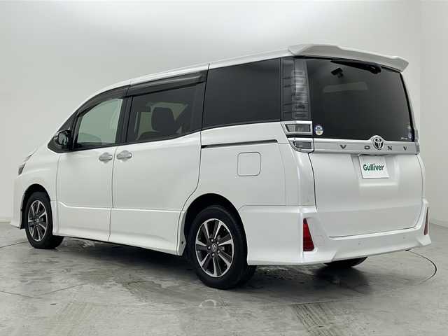 トヨタ ヴォクシー ZS 煌Ⅱ 宮城県 2019(令1)年 6.9万km ホワイトパールクリスタルシャイン ワンオーナー/トヨタセーフティーセンス/・クルーズコントロール/・プリクラッシュセーフティ/・レーンディパーチャーアラート/・先行車発進告知/アルパインフリップダウンモニター/アルパイン11インチナビ/・フルセグTV/・BT.CD/DVD.HDMI.USB/バックカメラ/両側パワースライドドア/LEDヘッドライト/LEDフォグライト/ビルトインETC/革巻きステアリング/ステアリングスイッチ/プッシュスタート/スマートキー/アイドリングストップ/純正16インチアルミホイール/ドアバイザー