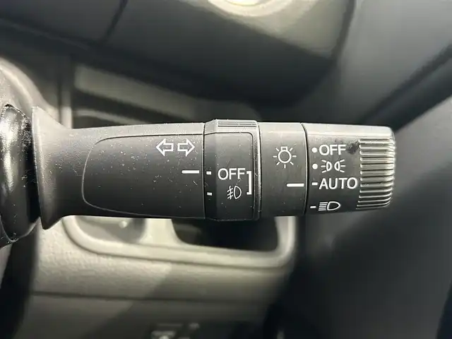 ホンダ Ｎ ＢＯＸ カスタム L 鹿児島県 2021(令3)年 1.8万km プラチナホワイトパール 禁煙車/ETC/前方ドラレコ/社外ナビ/（フルセグTV/AM・FM/BT/CD・DVD/USB/MSV）/ホンダセンシング/・衝突軽減ブレーキ/・先行車発進お知らせ機能/・路外逸脱抑制機能/・アダクティブクルーズコントロール/・車線維持支援システム/・オートハイビーム/・誤発進抑制機能/純正ラバーマット/純正14インチAW/シートカバー/ロール式サンシェード/後席テーブル/ヘッドライトレベライザー/ステアリングリモコン/電格ミラー/プッシュスタート/スマートキー