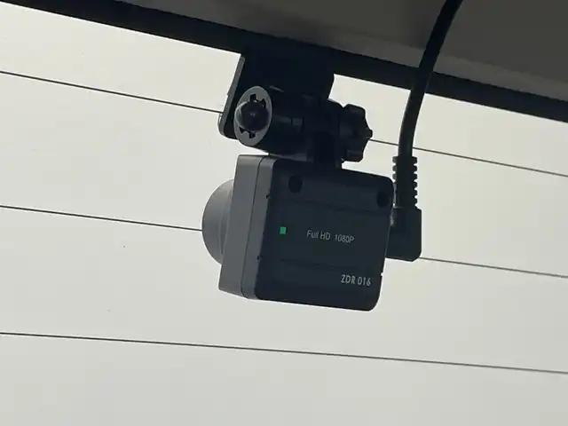 ダイハツ キャスト スタイル G SAⅢ 広島県 2020(令2)年 4.2万km ダークエメラルドマイカ 衝突軽減ブレーキ/レーンキープアシスト/先行車発進お知らせ/社外ナビ/CD/DVD/Bluetooth/フルセグTV/バックカメラ/コーナーセンサー/LEDライト/オートライト/フォグライト/オートマチックハイビーム/前後ドライブレコーダー/ETC/スマートキー/スペアキー/電動格納ミラー/アイドリングストップ/横滑り防止装置