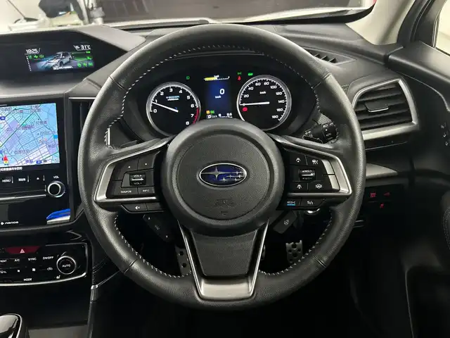 スバル フォレスター ハイブリッド アドバンス 愛知県 2020(令2)年 3.8万km クリスタルホワイトP 禁煙車/純正8インチナビ/（CD/DVD/Bluetooth/フルセグTV)/バックカメラ/衝突軽減ブレーキ/レーンキープアシスト/追従式クルーズコントロール/ブラインドスポットモニター/オートマチックハイビーム/ETC/ドライブレコーダー/パワーシート/シートヒーター/パドルシフト/電動リアゲート/スマートキー/プッシュスタート/LEDヘッドライト/純正アルミホイール