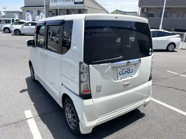 ホンダ Ｎ ＢＯＸ G Lパッケージ 岡山県 2014(平26)年 12.8万km プレミアムホワイトパール (株)IDOMが運営する【じしゃロン岡山店】の自社ローン専用車両になります。こちらは現金またはオートローンご利用時の価格です。自社ローンご希望の方は別途その旨お申付け下さい/純正7インチナビ/Bluetooth/バックカメラ/ワンセグテレビ/CD/DVD/プッシュスタート/ステアリングスイッチ/片側パワスラ/純正フロアマット/社外14インチAW