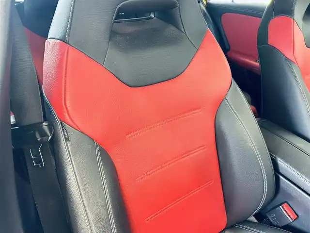 メルセデス・ベンツ Ａ２００ｄ AMGライン 大阪府 2020(令2)年 5.6万km サンイエロー レーダーセーフティP/赤黒革/メモリ付きパワーシート/シートヒーター/純正ナビ/TV/バックカメラ/ACC/純正18インチAW/LEDヘッドライト/アンビエントライト/ブラインドスポット/ワイヤレス充電