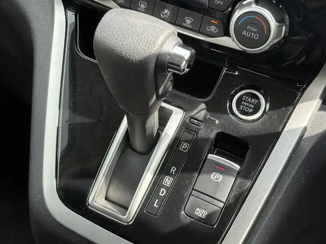 日産 セレナ ハイウェイスター G 山口県 2017(平29)年 8.3万km ブリリアントホワイトパール 2トーン 9型ナビ フルセグTV CD DVD BT BD/フリップダウンモニター/アラウンドビューモニター/デジタルインナーミラー/プロパイロット/スマートキー 2個/両側パワースライドドア/ハンズフリーオートスライドドア/LEDオートヘッドライト/フォグライト/コーナーセンサー/ETC/ドラレコ/パーキングアシスト/ステアリングリモコン/衝突被害軽減ブレーキ/レーンアシスト/W サイド カーテン エアバッグ/禁煙車