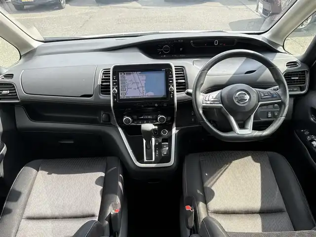 日産 セレナ ハイウェイスター G 山口県 2017(平29)年 8.3万km ブリリアントホワイトパール 2トーン 9型ナビ フルセグTV CD DVD BT BD/フリップダウンモニター/アラウンドビューモニター/デジタルインナーミラー/プロパイロット/スマートキー 2個/両側パワースライドドア/ハンズフリーオートスライドドア/LEDオートヘッドライト/フォグライト/コーナーセンサー/ETC/ドラレコ/パーキングアシスト/ステアリングリモコン/衝突被害軽減ブレーキ/レーンアシスト/W サイド カーテン エアバッグ/禁煙車