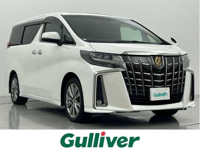 トヨタ アルファード S タイプゴールド 熊本県 2021(令3)年 3.9万km ホワイトパールクリスタルシャイン サンルーフ　/純正ナビ（ＣＤ・ＤＶＤ・フルセグ・ＢＴ）/純正12.1型フリップダウンモニター/バックカメラ　/ビルトインＥＴＣ　/両側パワースライドドア　/前後クリアランスソナー　/パワーバックドア　/デジタルインナーミラー　/トヨタセーフティーセンス/・プリクラッシュセーフティ/・レーンキープアシスト/・ブラインドスポットモニター/・リアクロストラフィックアラート/・駐車時支援パーキングサポートシステム/・ロードサインアシスト/・アダブティブクルーズコントロール/・オートハイビーム/横滑り防止/電動パーキングブレーキ/ブレーキホールド/ハーフレザーシート/社外フロアマット/純正１８インチAW/オートライト/LEDヘッドライト/フォグライト/スマートキー/プッシュスタート/保証書/取扱説明書