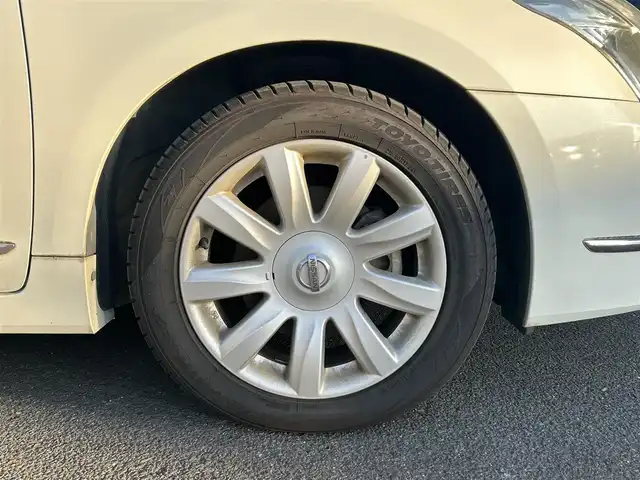 日産 ティアナ 250XV 宮城県 2008(平20)年 3.8万km ホワイトパール ・純正ナビ/（フルセグTV/Bluetooth/CD/DVD/AUX)/・バックカメラ/・前席パワーシート/・運転席メモリーシート/・助手席オットマン/・電動格納ウィンカーミラー/・HIDライト/・フロントフォグランプ/・オートライト/・革ステアリング/・ステアリングスイッチ/・ETC/・ISOFIX/・リアプライバシーガラス/・バイザー/・純正17インチアルミホイール/・Wエアバッグ/ABS/・フロアマット/・スマートキー/・スペアキー×1/・保証書/・取扱説明書